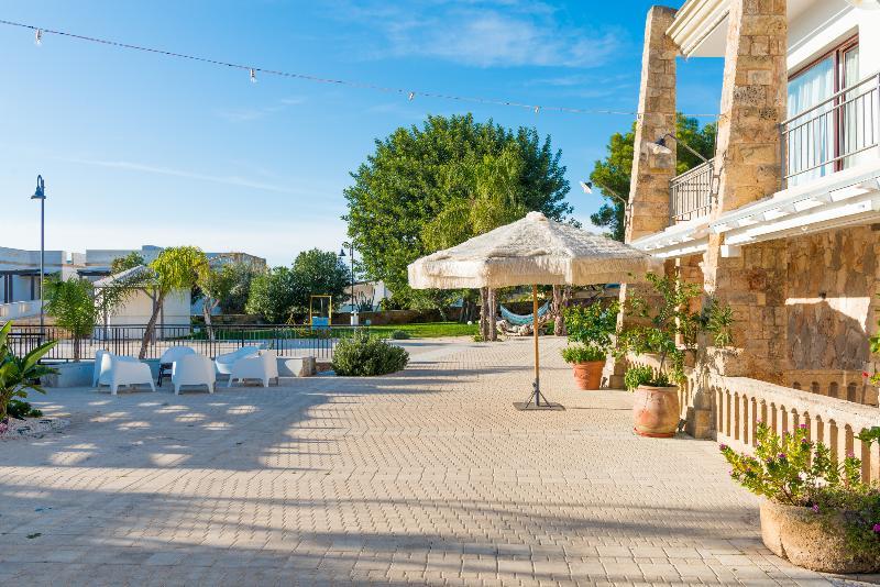Eden Resort Country Ugento Exterior foto